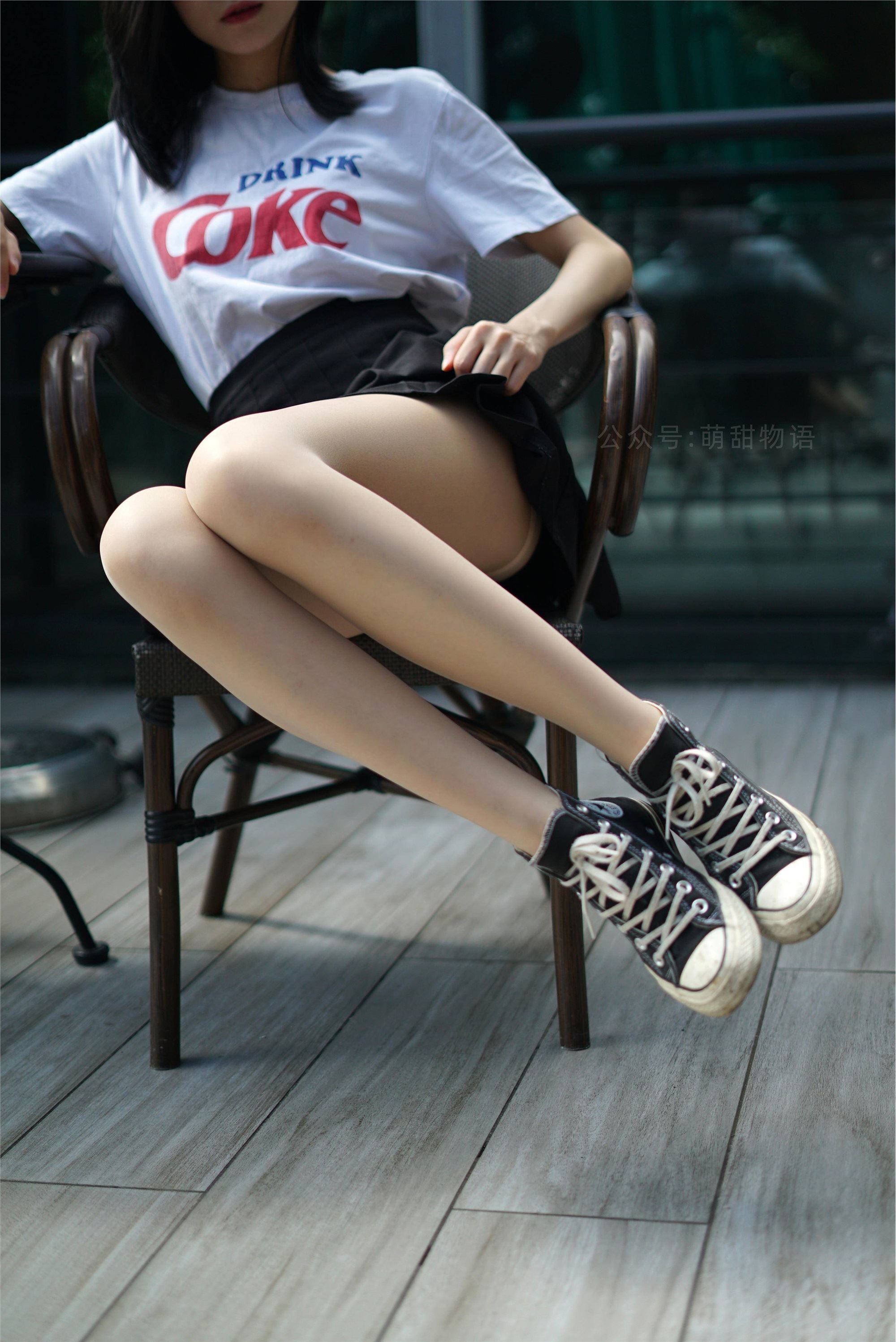 萌甜物语 XM107《清纯百褶裙-腿腿》